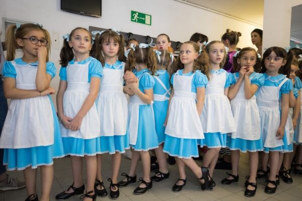 alice-nel-paese-delle-meraviglie-3 alice-nel-paese-delle-meraviglie-3